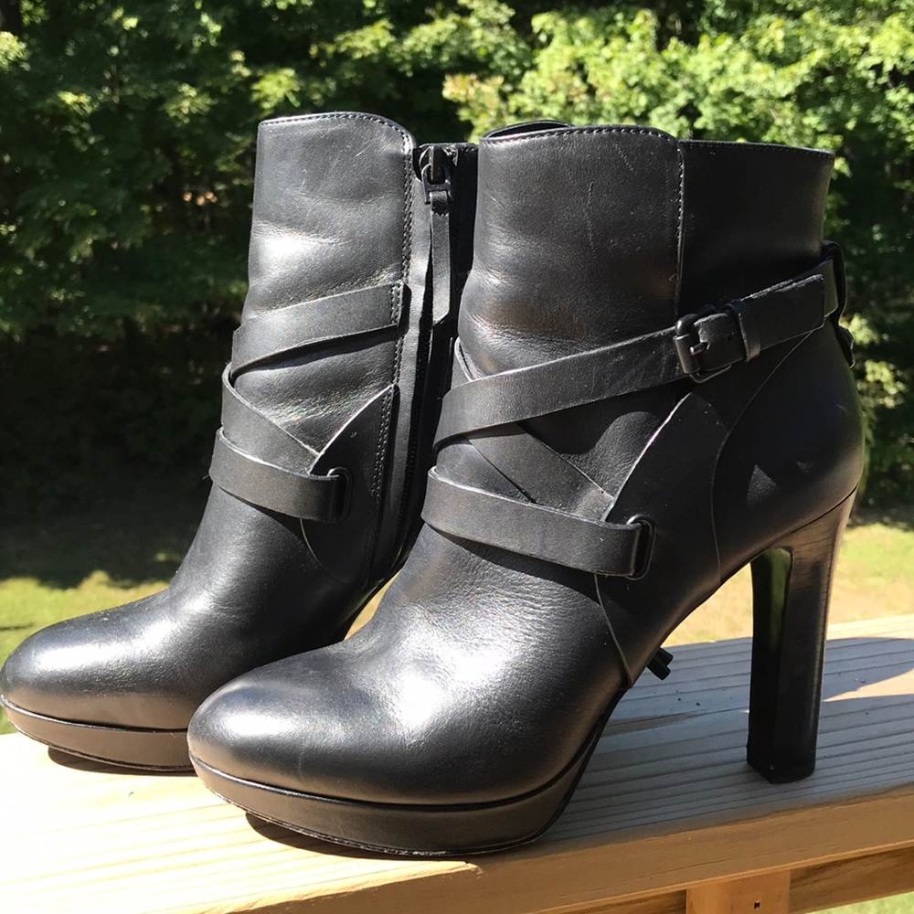 Vince Camuto Signature Fantasio Bootie